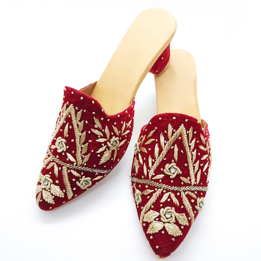 Women IndiFeels | Red Heavy Embroidery Heel Jutti