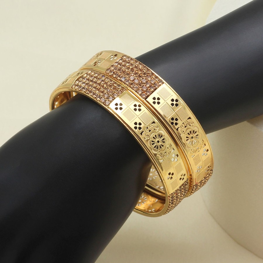 Women IndiFeels Bangles | Gold Plain Kangan