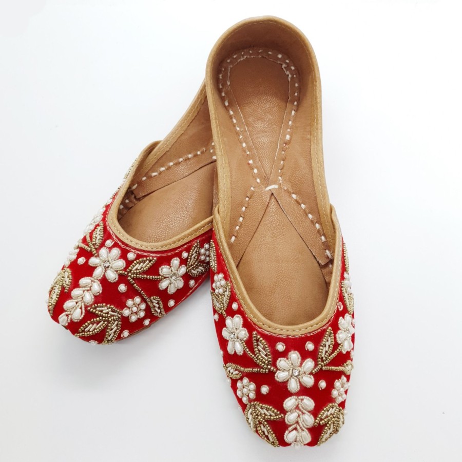 Women IndiFeels | Red Embroidery Jutti / Majori