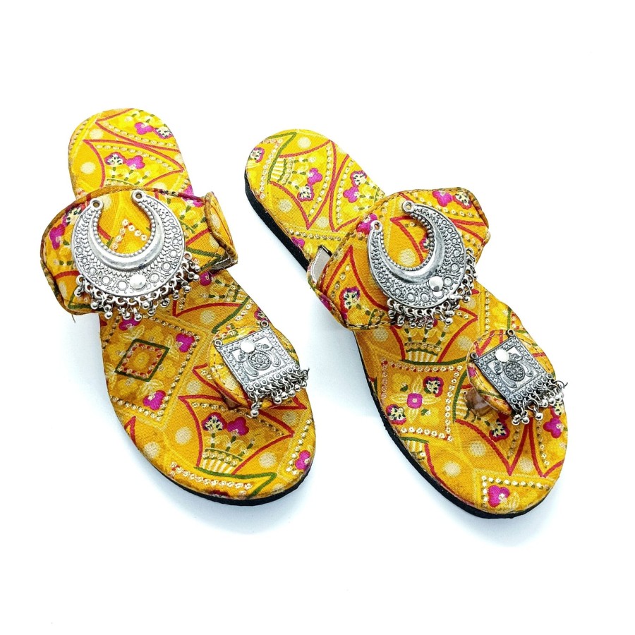 Women IndiFeels | Kohlapuri Chappal